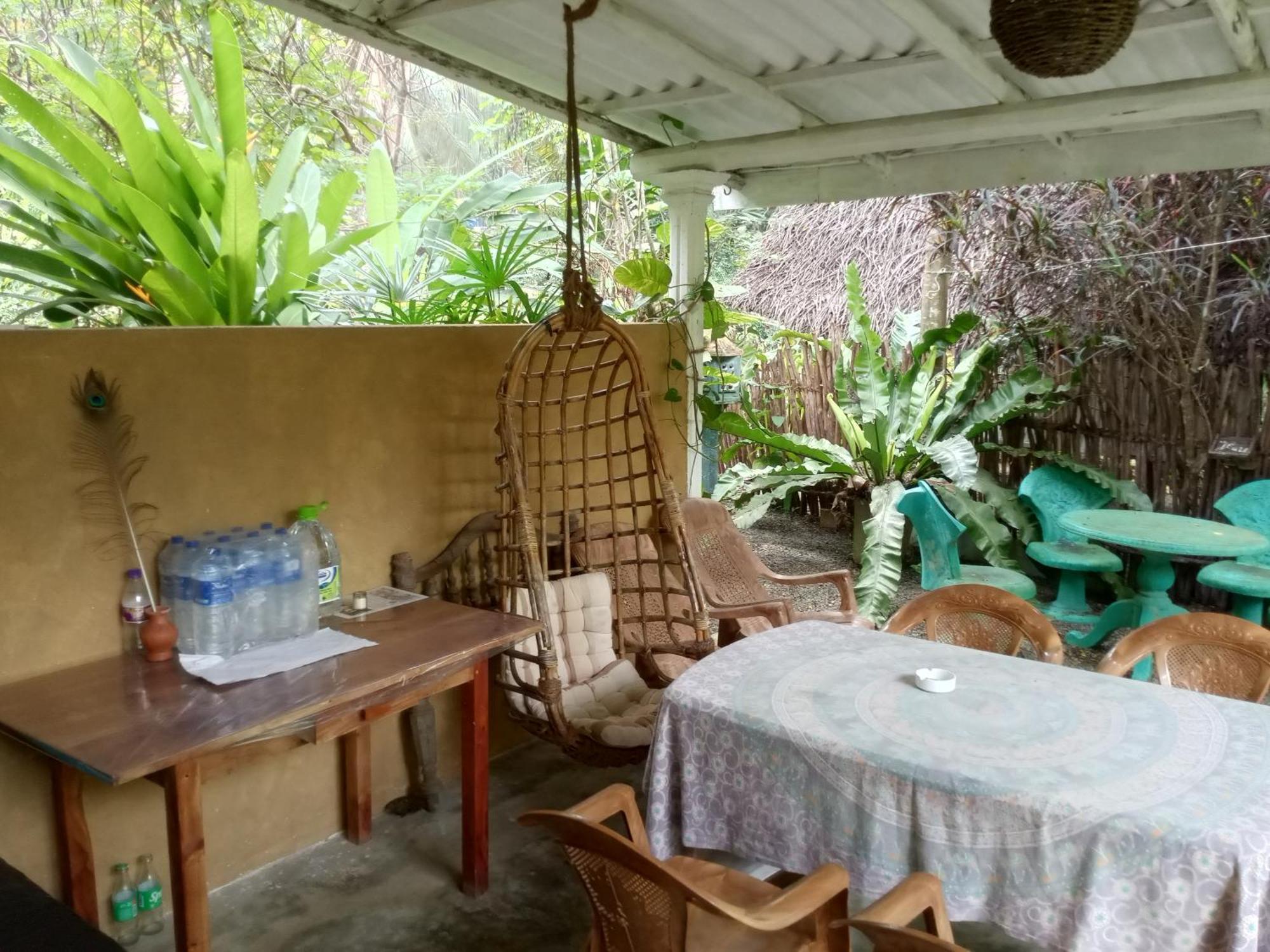 Hiriketiya Mahi Surf Apartment Dickwella Exterior photo
